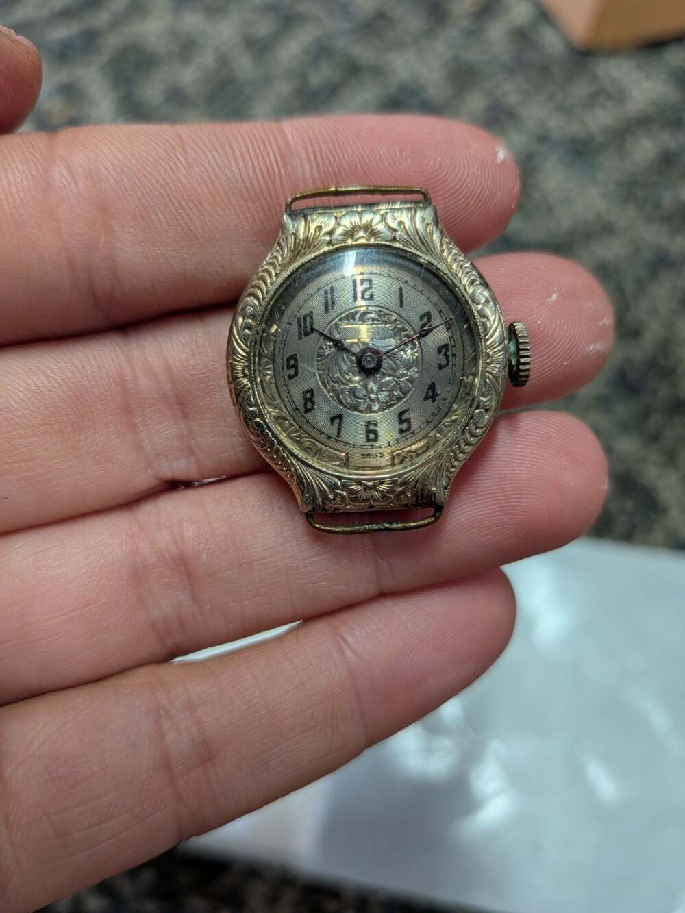 Vintage Art Deco Ladies Mechanical Manual Dress Watch with Engraved Dial